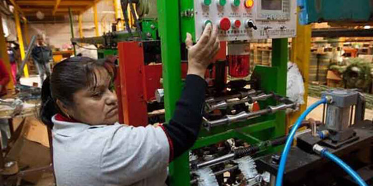 Pese a panorama adverso, incrementa