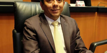 Reconoce política económica de AMLO