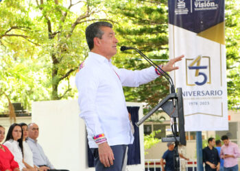 Reconoce desempeño profesional del Cobach