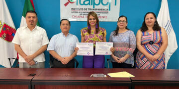 Recibe reconocimiento del ITAIPCh