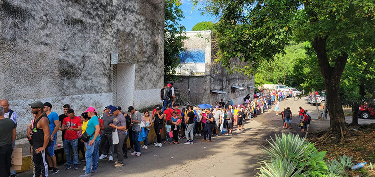 Miles regresan a la COMAR