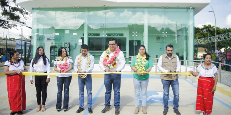 Encabeza evento inaugural del Banco del Bienestar