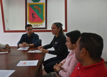 Firman convenio con INJUVE