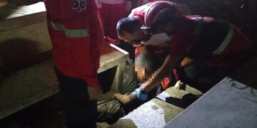 Dejan a joven moribundo