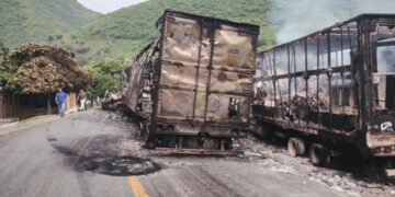 Cunden masacres y bloqueos carreteros