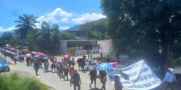 Bloqueos paralizan economía