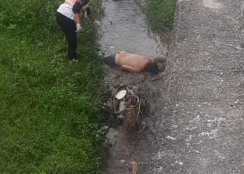 Niños localizan cadáver