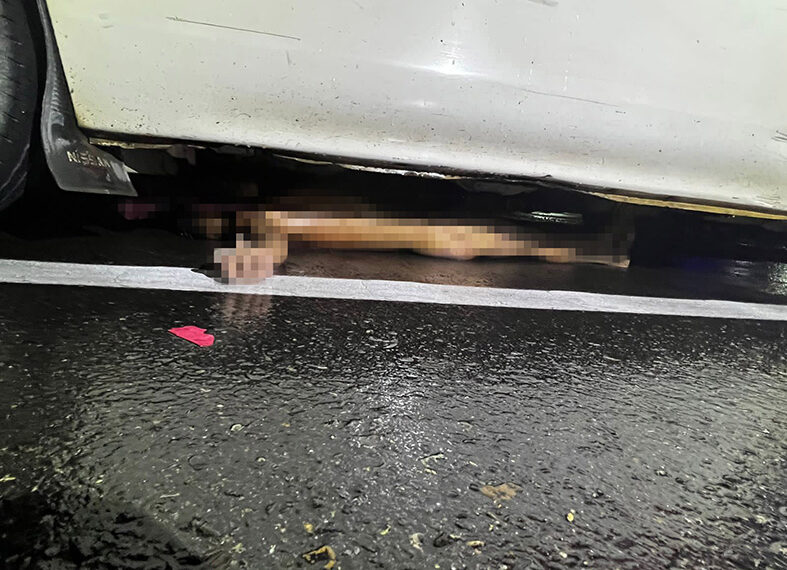 Combi lo arrastró y mató