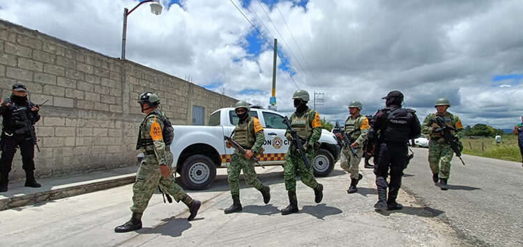 Explota almacén de aguardiente