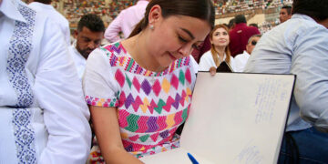 Con los ideales de Claudia: Sasil de León