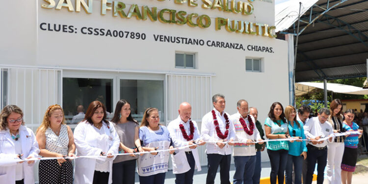 Inauguró reconversión del Centro de Salud