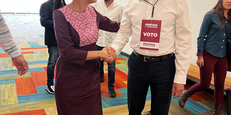 Ratifica compromiso con la defensa de la 4T