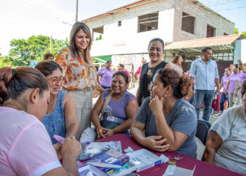 Encabeza programa“Mujer estamos contigo”