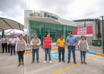 Inauguró tres sucursales más