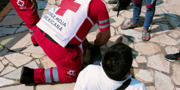 Motociclista mordió el polvo