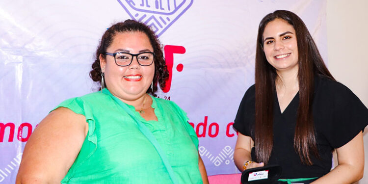 Entregó lentes graduados