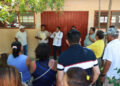 Da largas a vecinos que exigen escrituras