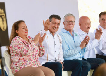 Inauguró vialidades de acceso al IMSS