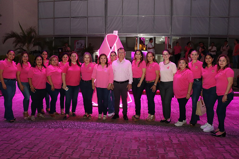 Sensibiliza para la lucha contra el cáncer de mama