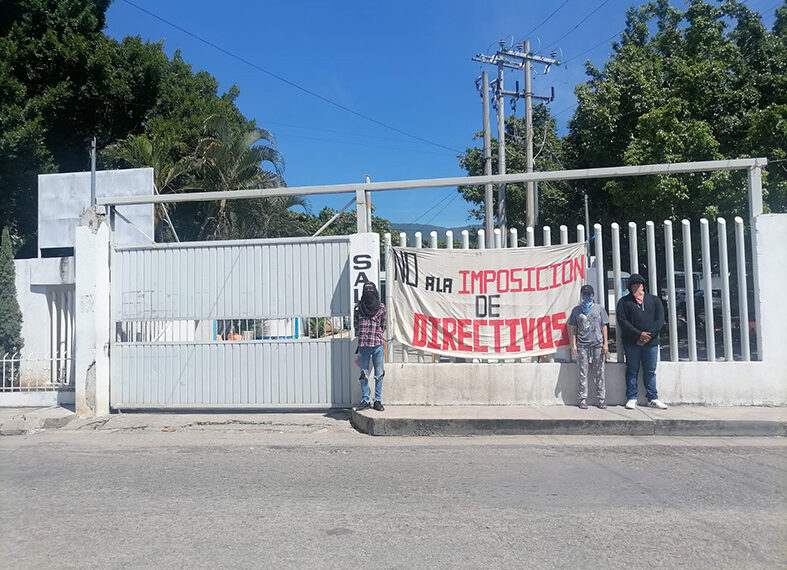 Estudiantes toman la normal superior