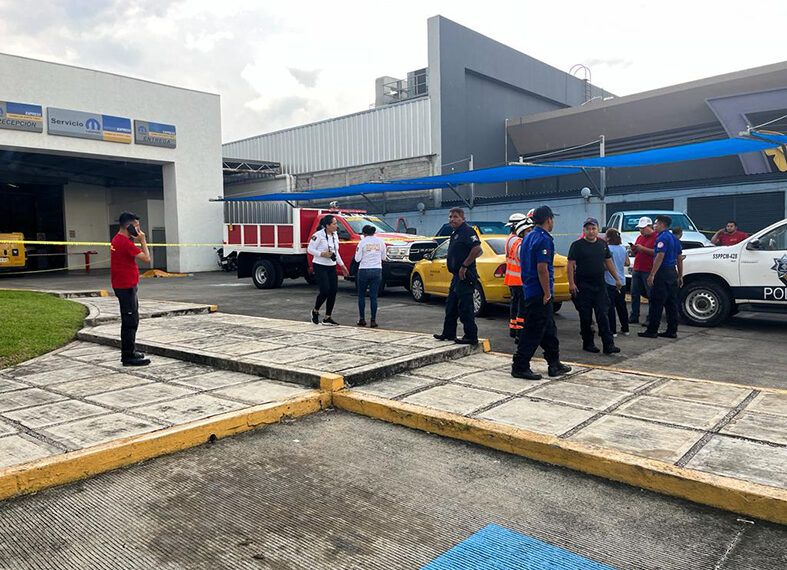 Bombero fallece arrollado