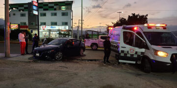 Se“destanteó”y chocó