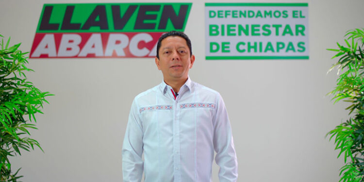 Rinde su segundo informe