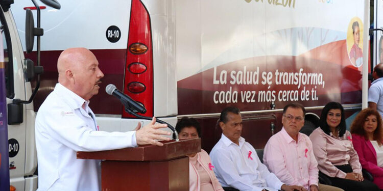 Lleva convoyes de salud al PJE