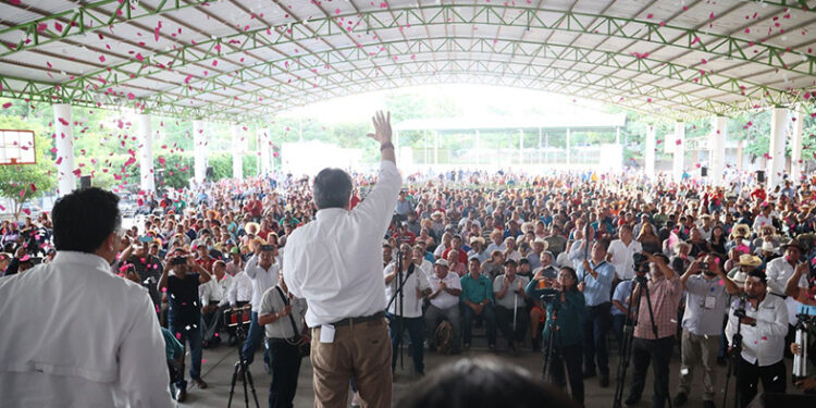 Recorrió Carlos Morales 37 municipios de Chiapas