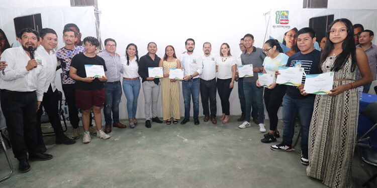 Jóvenes, decisivos para el 2024