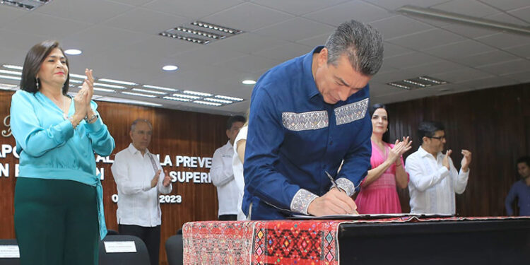 Red de apoyo en bachilleratos es necesaria