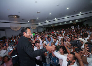 Hace un llamado a launidad
