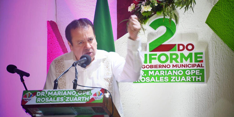 Rinde su segundo informe de gobierno