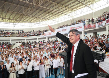ACÁ ENTRE NOS