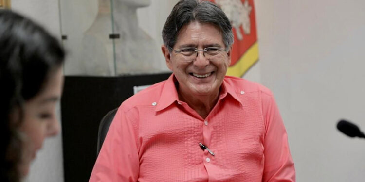 Alcalde de Tuxtla solicita licencia temporal