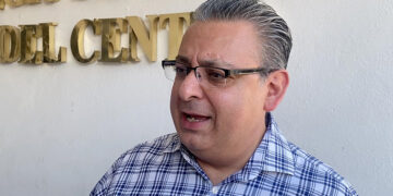 Autoridades y notarios, de la mano para combatirlos