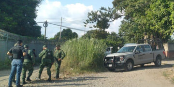 Presuntos criminales se enfrentan a balazos