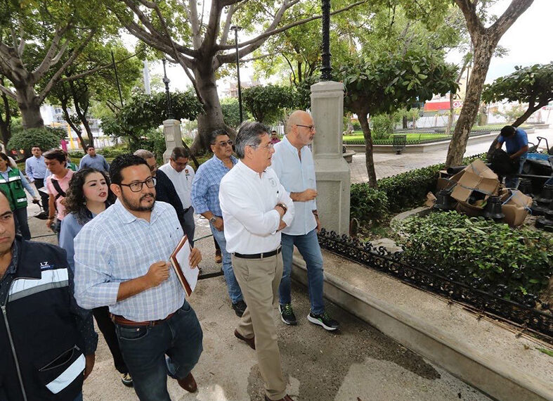 Supervisa obra del Parque de la Marimba