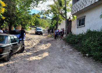 Se colgó en su sala