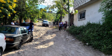 Se colgó en su sala