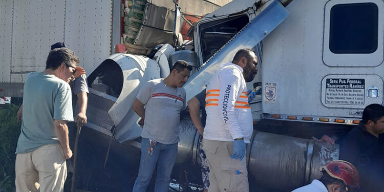 Trailer sin frenos en La Pochota