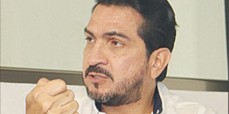 Conrado Cifuentes trae un romance con Tuxtla