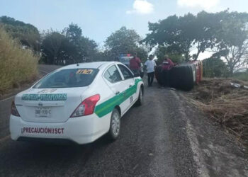 Se aventaron un clavado, pero en el pavimento