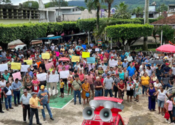 Marchan contra CFE