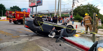 Quedó mirando al cielo