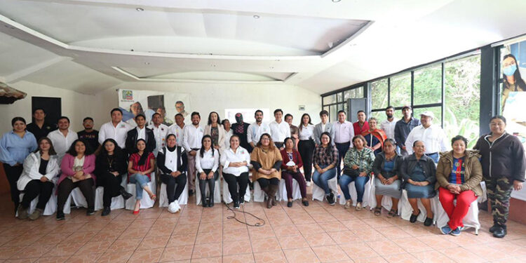 Promueve relevo generacional