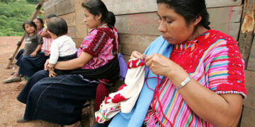 Mujeres enfrentan muchos obstáculos