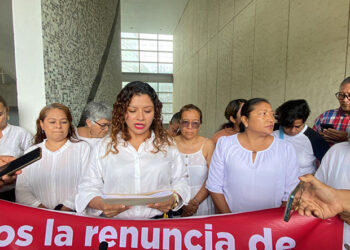 Piden la destitución de funcionaria de la SEIGEN
