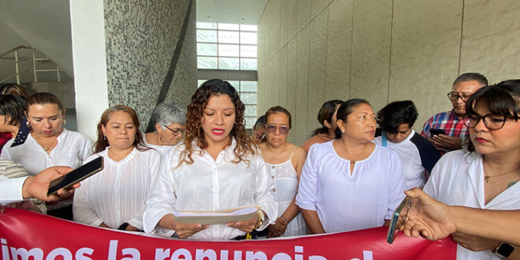 Piden la destitución de funcionaria de la SEIGEN