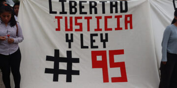 Toman normalistas la FGR